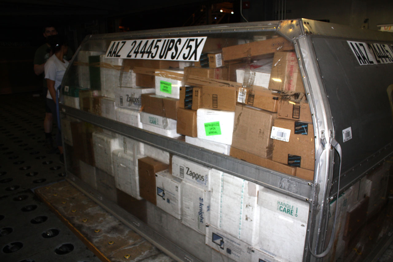 Illustration for article titled Inside the Automated UPS Complex That Sorts 7,000 Packages a Minute